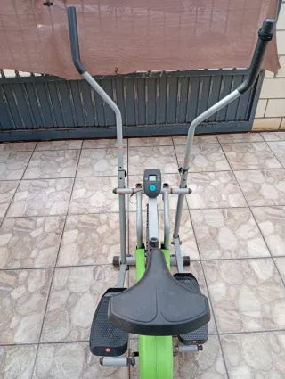 Bicicleta Estática Elíptica Verde