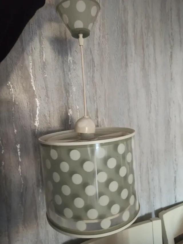 Lámpara colgante y de mesita a juego