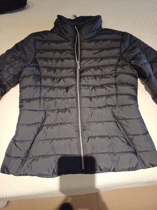 Cazadora acolchada mujer verde oscuro.