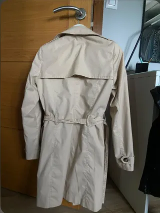 Gabardina Stradivarius Beige Talla S