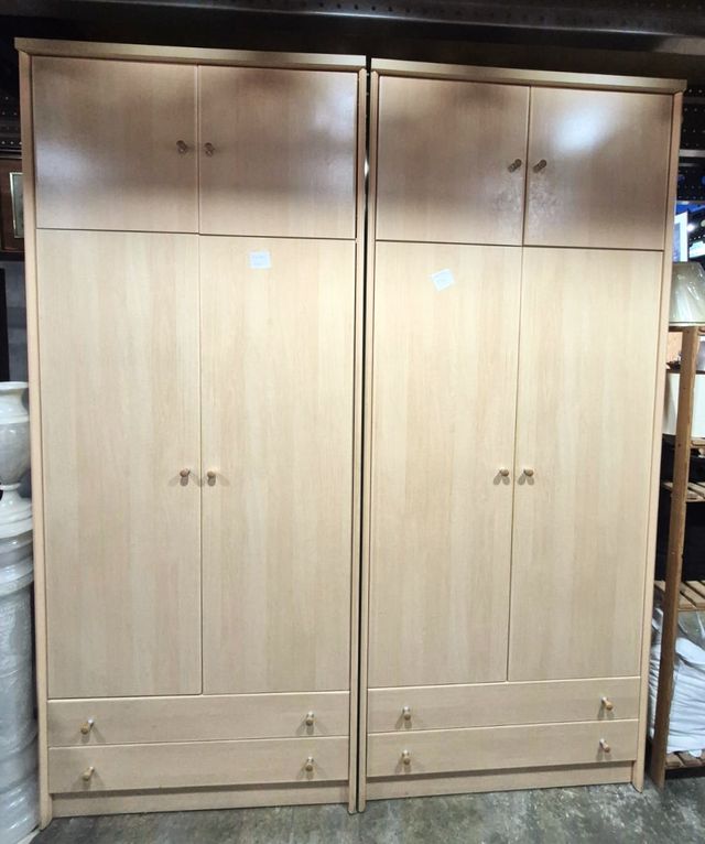 PAR DE ARMARIOS DOS PUERTAS