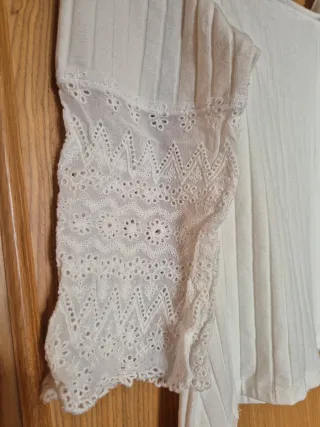 Blusa blanca verano manga campana encaje