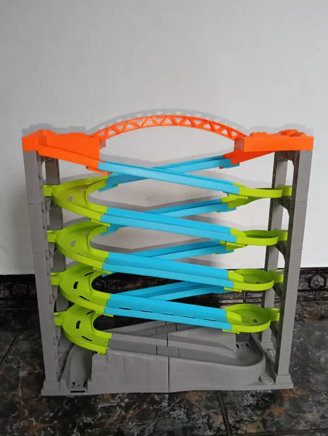 Pista-Circuito de Coches 5 Plantas