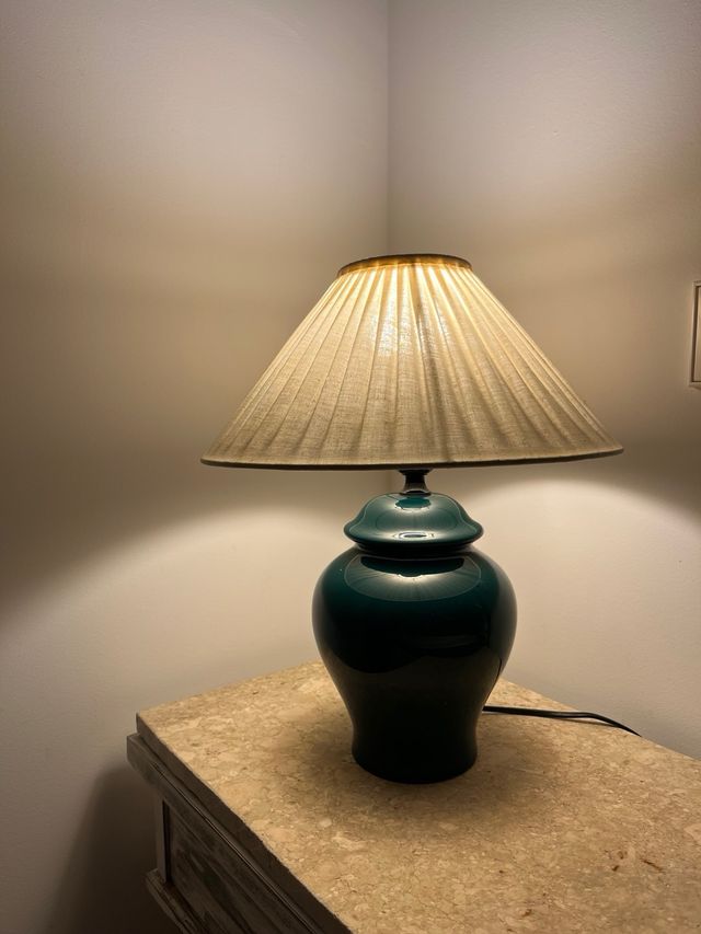 Lampada retro in ceramica verde anni '80