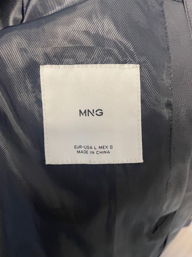 Cazadora Mango Hombre Negro y Abrigo beige