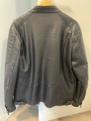 Cazadora Mango Hombre Negro y Abrigo beige