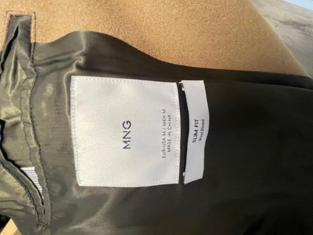 Cazadora Mango Hombre Negro y Abrigo beige