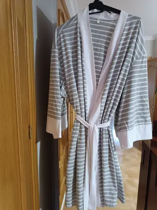 Bata Maternidad Hospital Gris Rayas