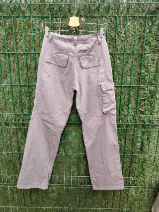 Pantalón cargo recto gris