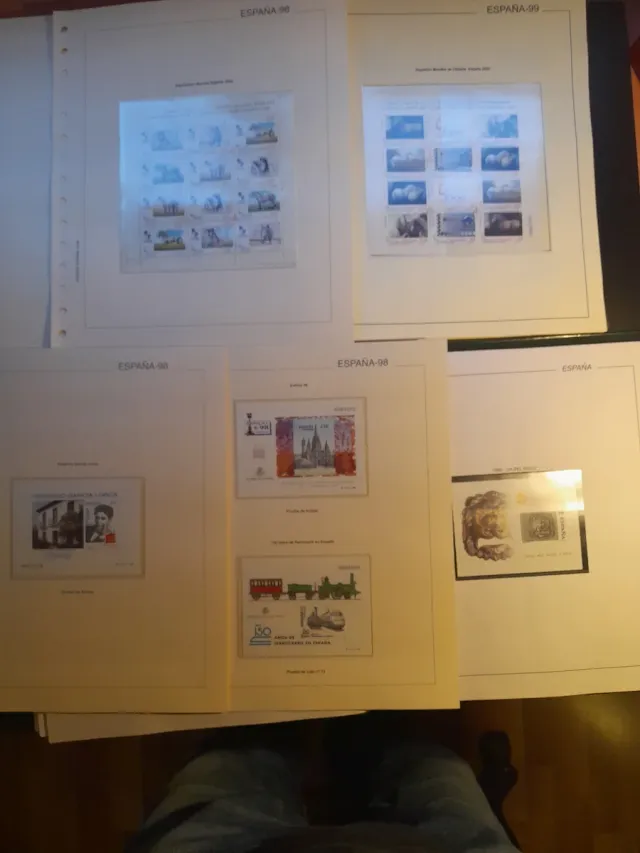 Collezione Album Francobolli Nuovi