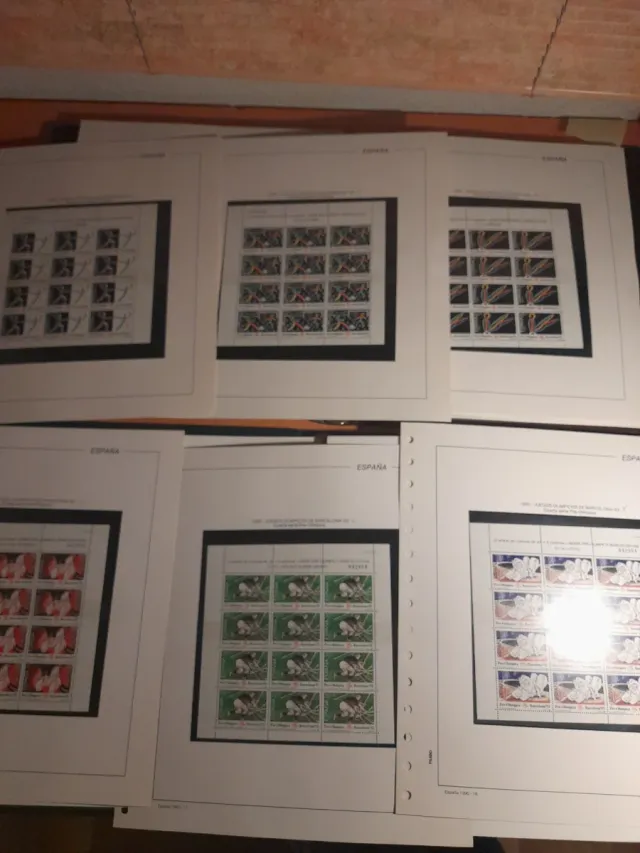 Collezione Album Francobolli Nuovi