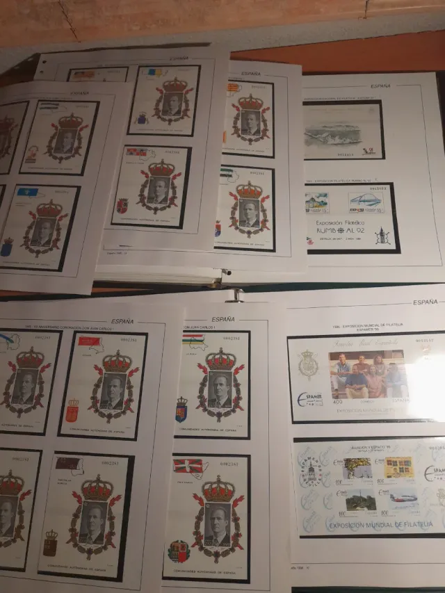 Collezione Album Francobolli Nuovi