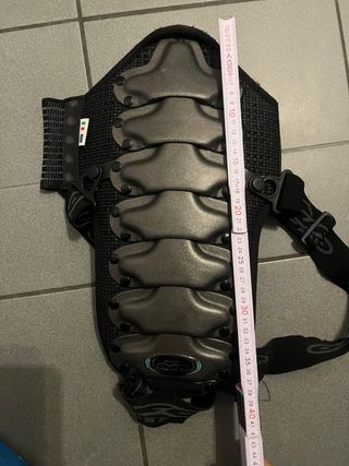 Paraschiena UFO Plast