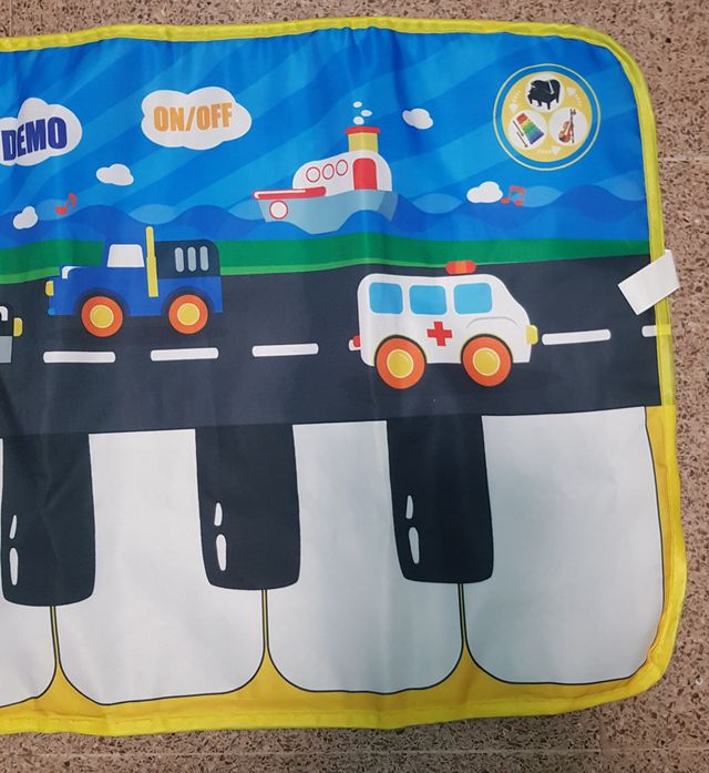 Piano de pies infantil Transportes