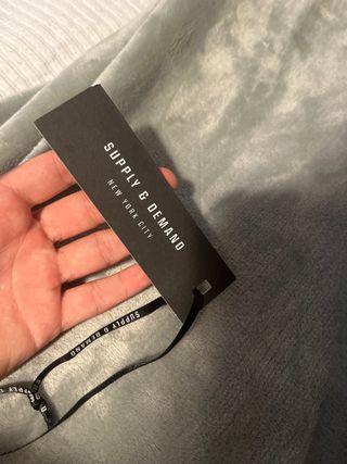 Sudadera Supply & Demand Negra