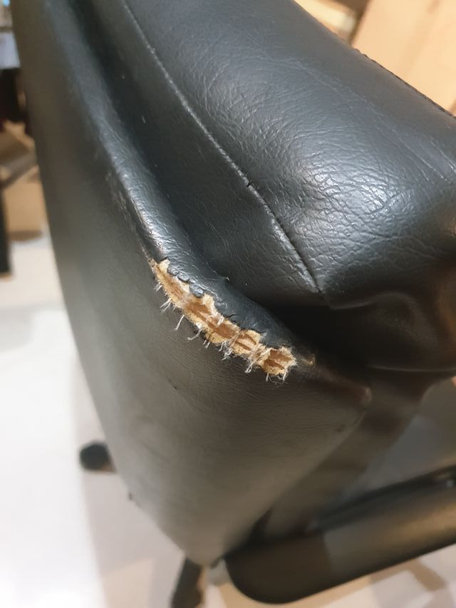 Sillón de oficina negro