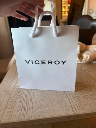 Bolsa Viceroy blanca vacía