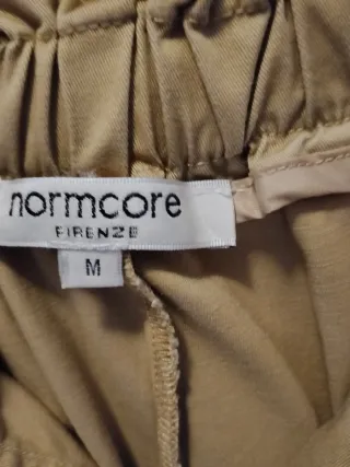 Pantalón beige de talle alto