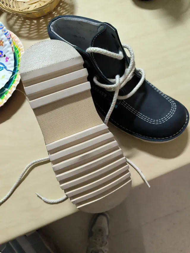 Botas azules y blancas Talla 39 A ESTRENAR