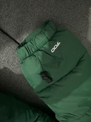 Chaqueta The North Face verde y negra