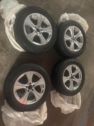 4 Llantas Mercedes con Neumáticos Bridgestone