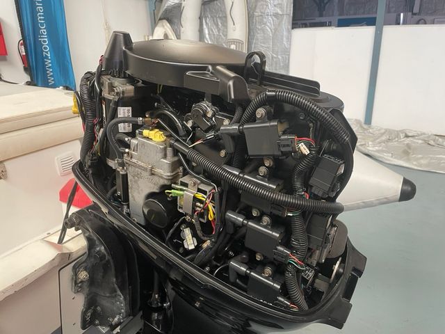 Bombard Explorer 490