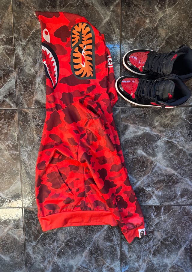 Sudadera BAPE Roja Camuflaje Talla S