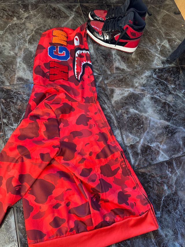 Sudadera BAPE Roja Camuflaje Talla S