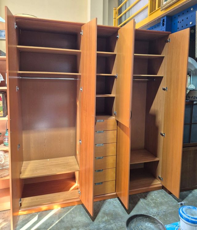 ARMARIO CINCO PUERTAS