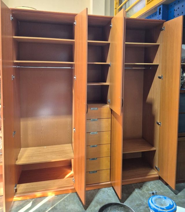 ARMARIO CINCO PUERTAS