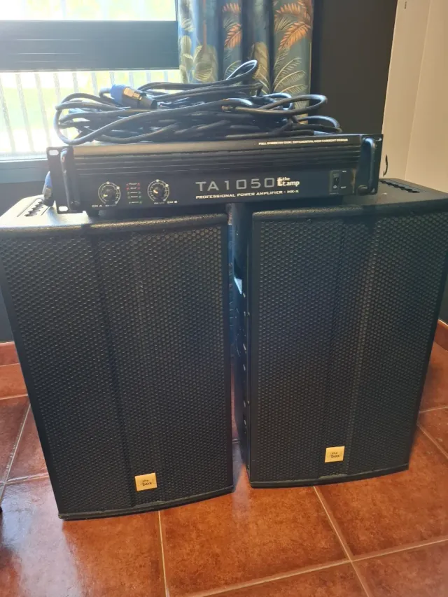 Amplificador TA1050 y 2 altavoces The Box