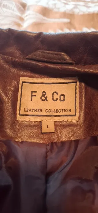 Chaqueta de cuero marrón