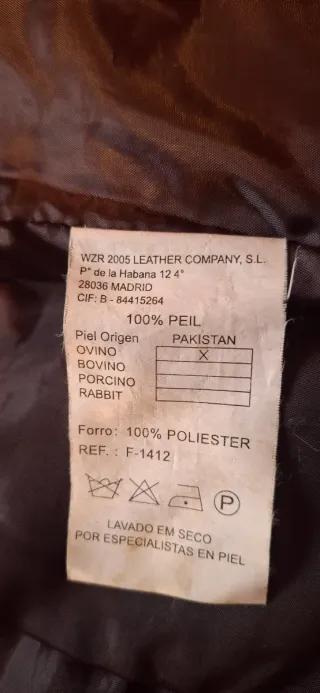 Chaqueta de cuero marrón