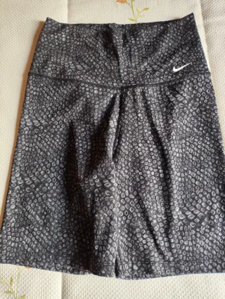 Mallas cortas Nike grises estampado