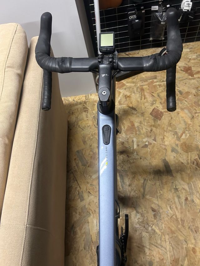 Bicicleta carretera eléctrica