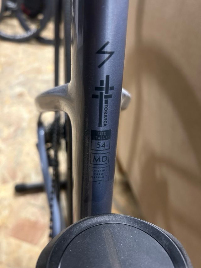 Bicicleta carretera eléctrica