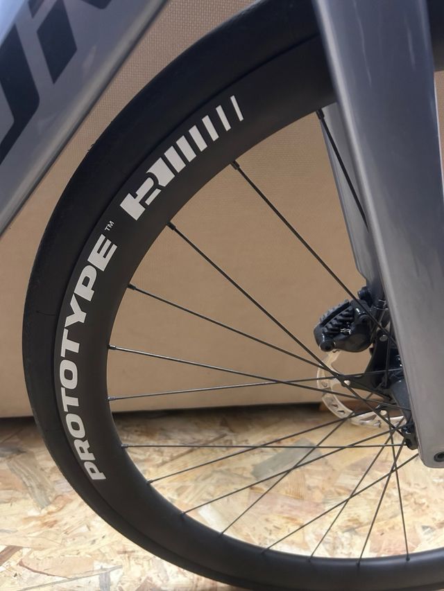 Bicicleta carretera eléctrica