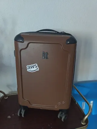 Maleta de viaje con ruedas