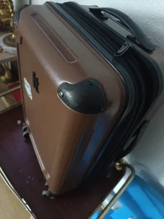 Maleta de viaje con ruedas