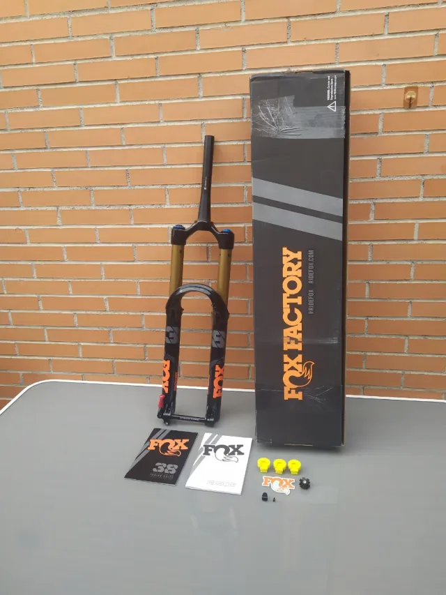 29" FOX38 KASHIMA 180mm Grip2. Horquilla Nueva.