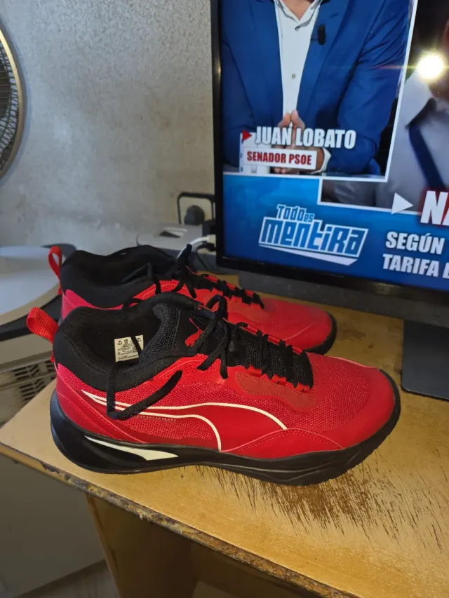 Zapatillas Puma Basket Rojas y Negras