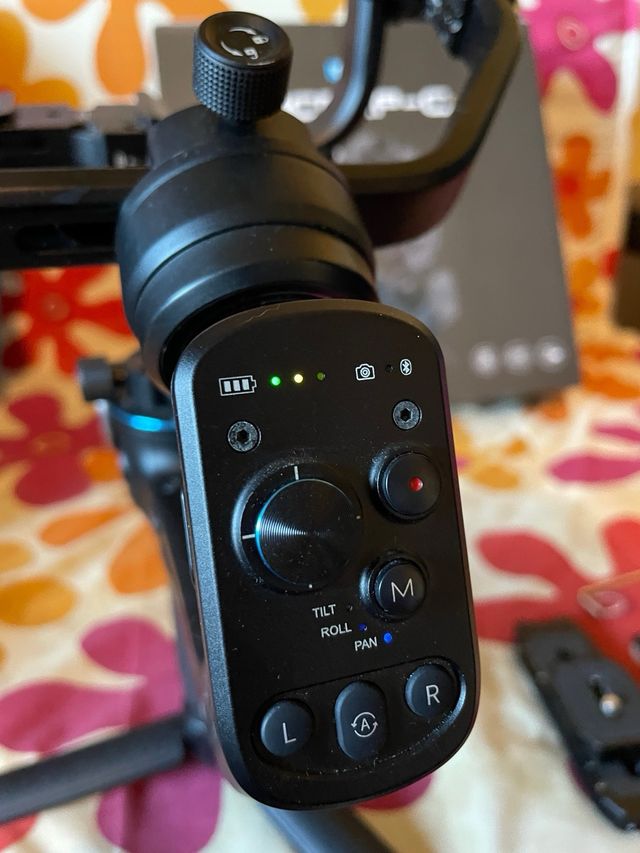 Gimbal Feyutech SCORP-C con difetto