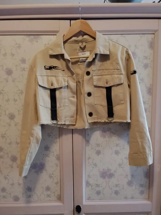 Cazadora vaquera Bershka