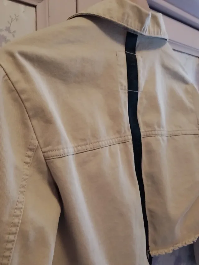 Cazadora vaquera Bershka