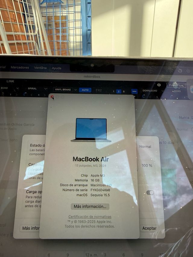 MacBook Air M3 2024 34 ciclos de carga casi nuevo