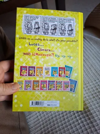 Diario de Nikki 7 - Una famosa con poco estilo:...