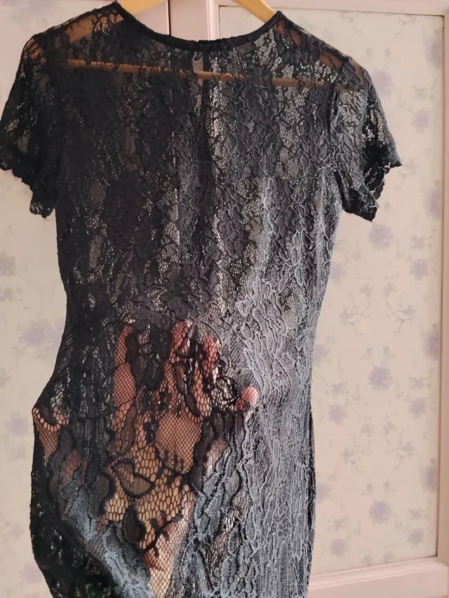 Vestido negro encaje