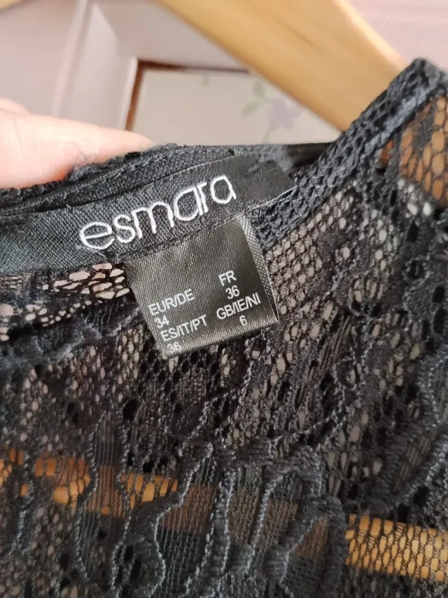 Vestido negro encaje