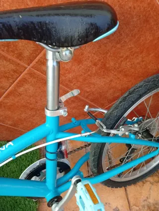 Bicicleta infantil azul
