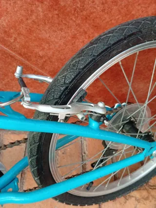 Bicicleta infantil azul